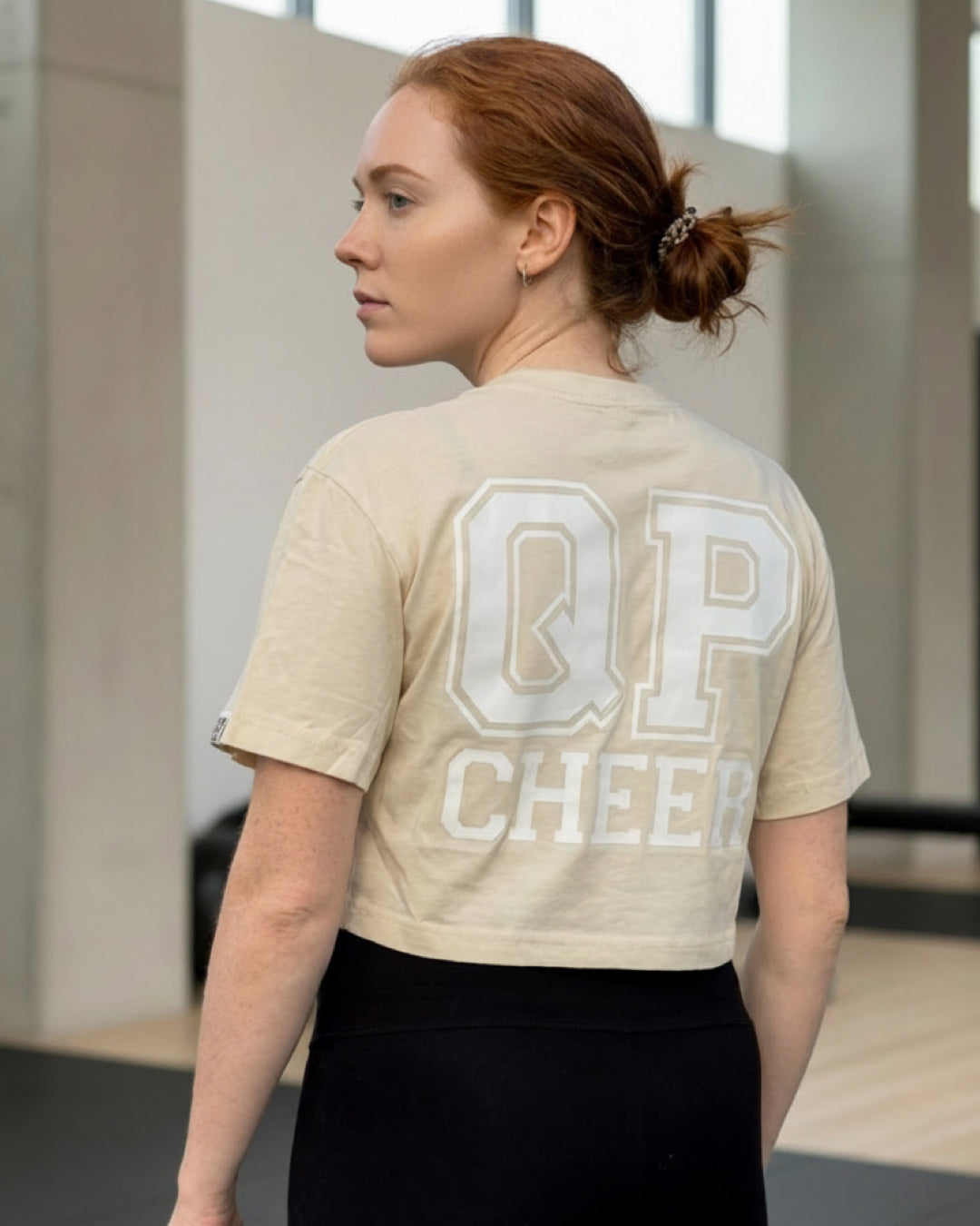 QP oversized cropped Shirt sandfarben