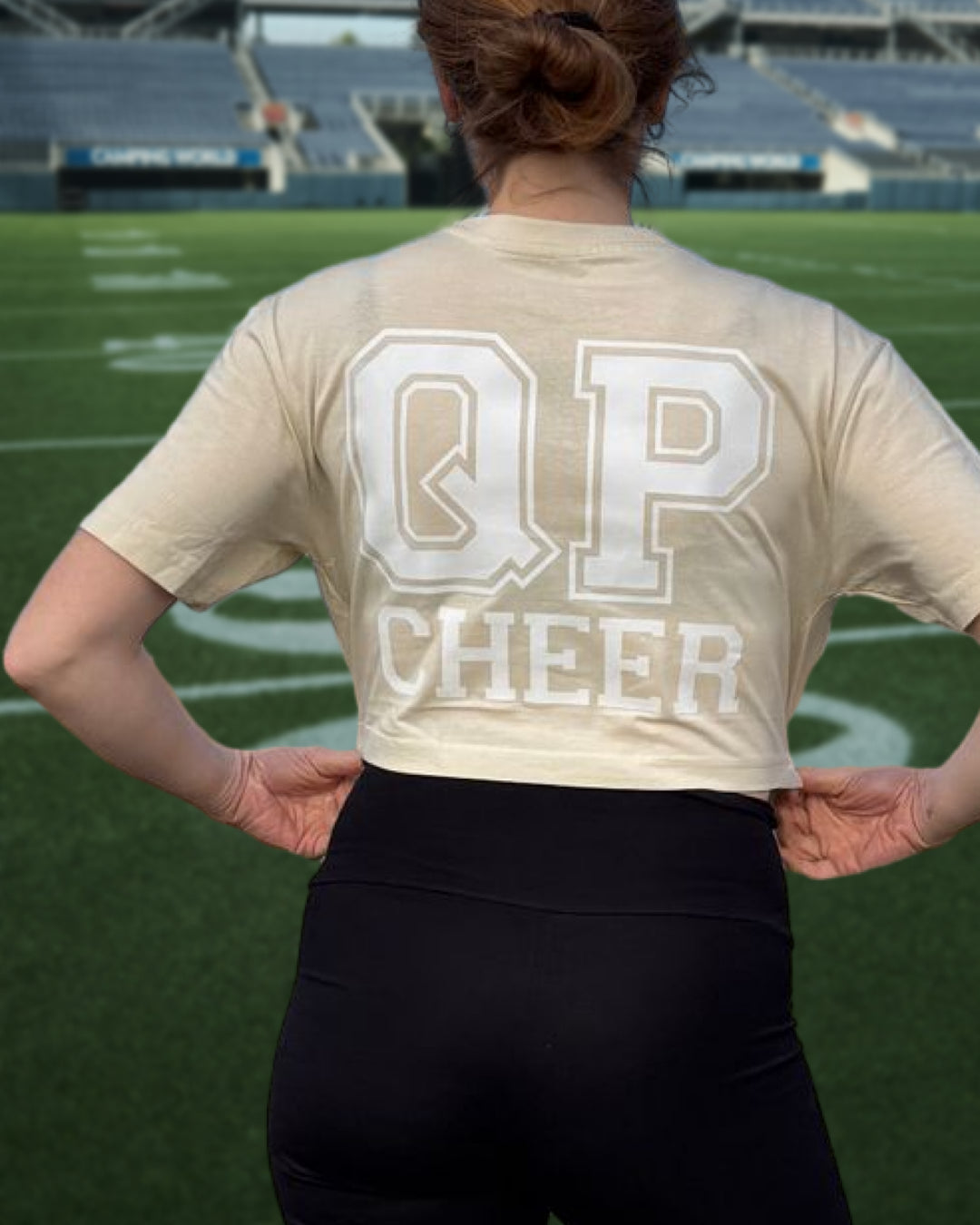 QP oversized cropped Shirt sandfarben